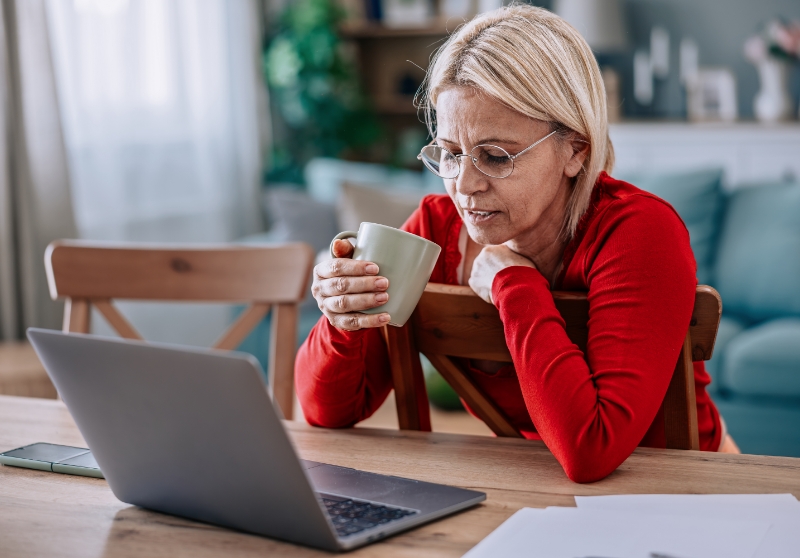 Resident using the online portal
